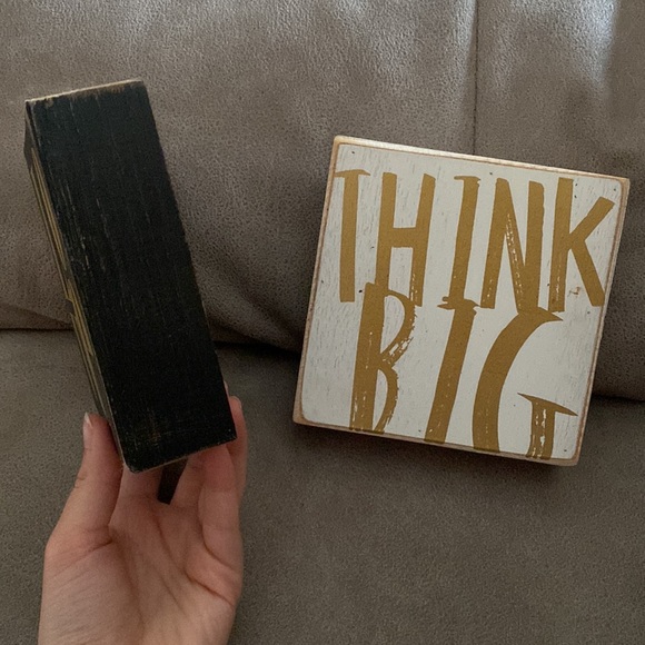 Wooden block signs - Picture 2 of 3